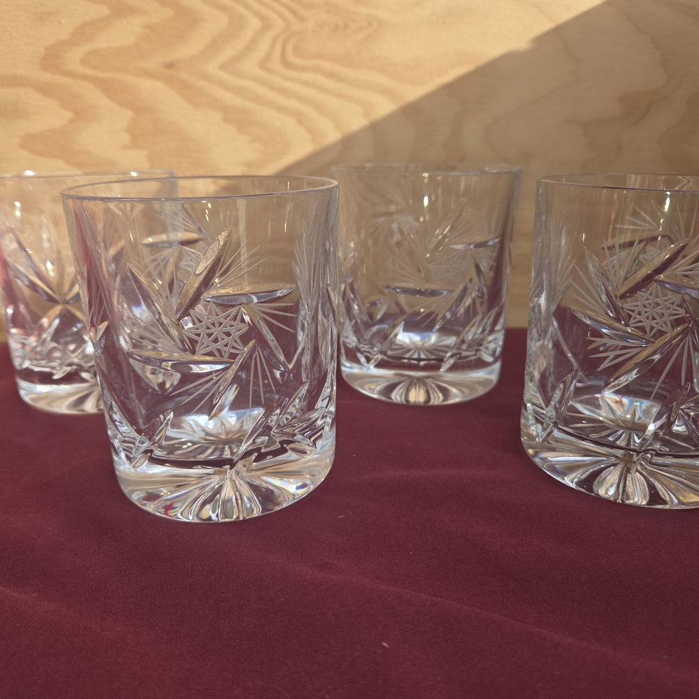 Pinwheel Crystal Glass Tumbler Set Of 4 Pre- Owned